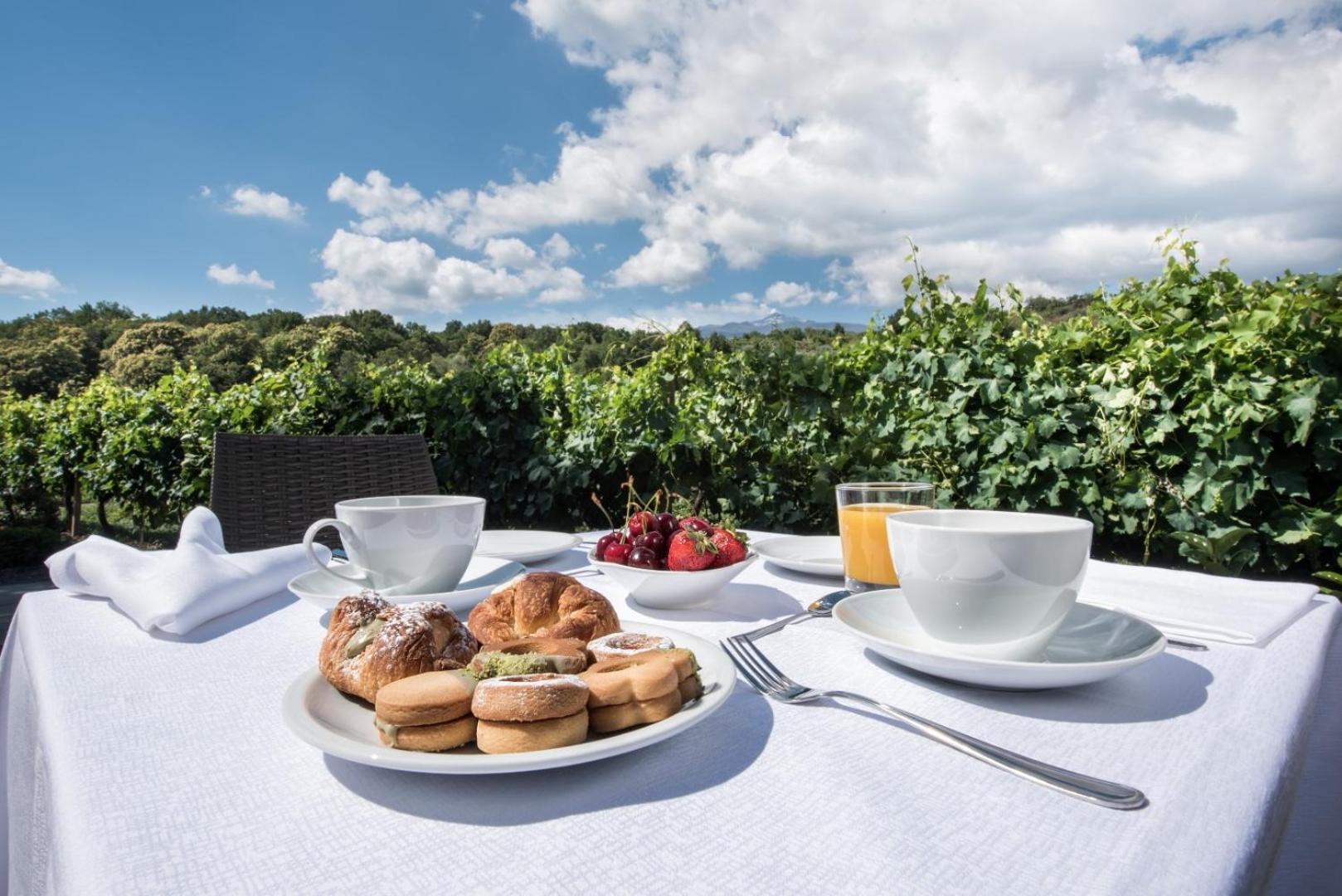 Firriato Hospitality Cavanera Etnea Resort & Wine Experience Кастильоне ди Сичилия Екстериор снимка